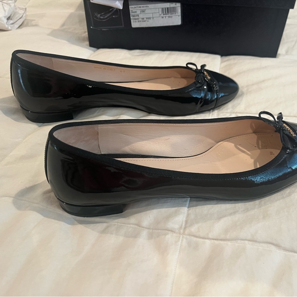Black Patent Leather Flats - Picture 5 of 11